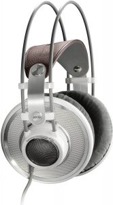 AKG K701