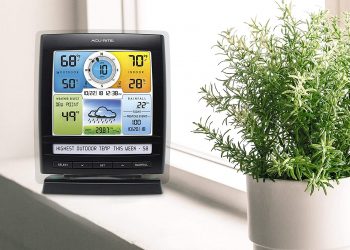 Amazon Epic Daily Deals - AcuRite Iris (5-in-1) Wireless Weather Station Saves 32% at $109.54 Now