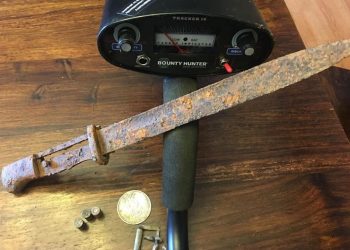 Bounty Hunter Metal Detector