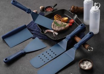 Wanbasion 7 Piece Blue BBQ Griddle Accessories Set