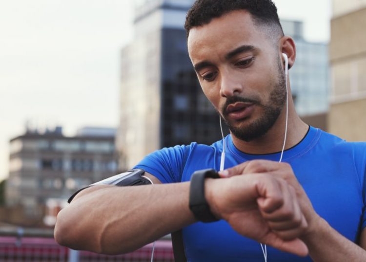 Best Fitbit for Men 2022