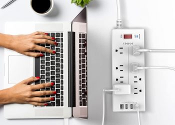 QINLIANF Power Strip