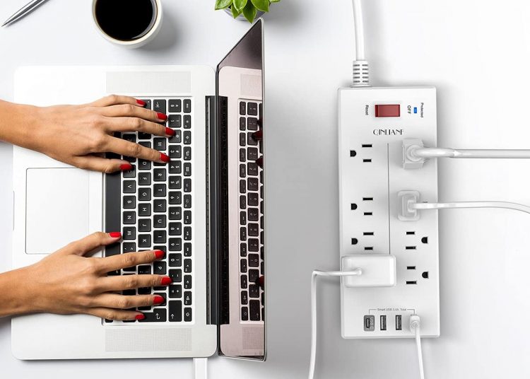 QINLIANF Power Strip