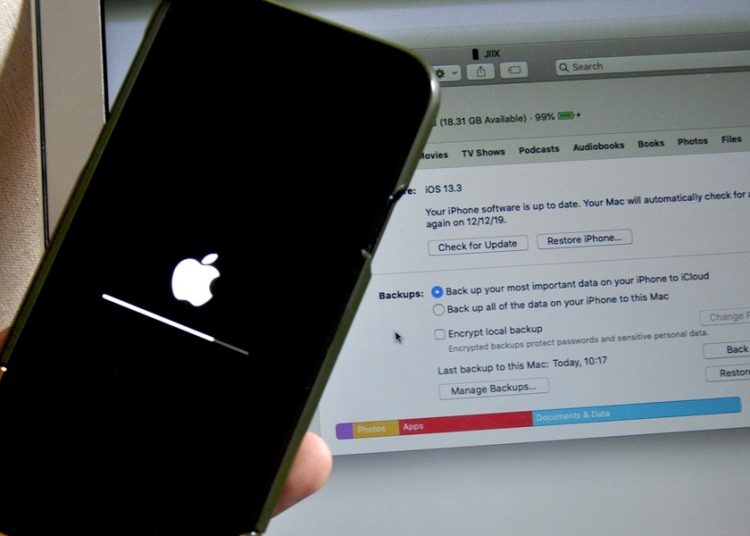 How To Backup iPhones And How to Restore iPhone From Backup BarkingDrum