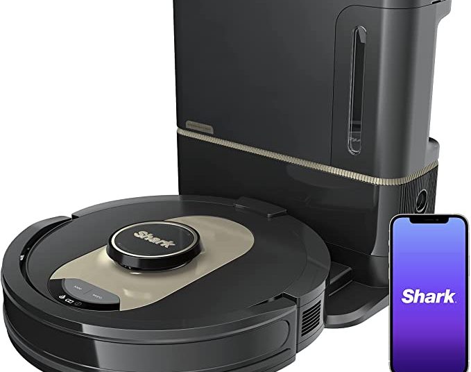 Shark  AI Robot Vacuum Falls to New Low at $499.99 Now