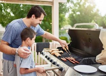 Best Grills 2022 to Kick-start Your Summer