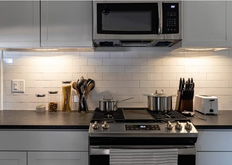 Under Cabinet Lights0617